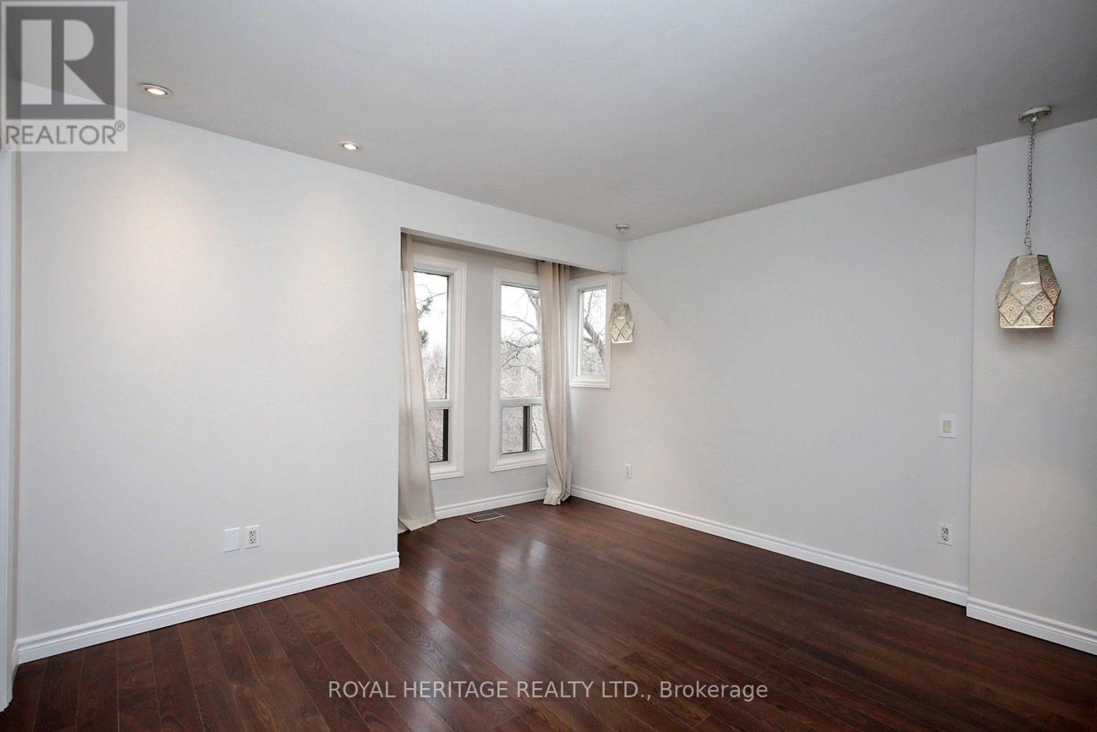#6 24 REID DRIVE - 22