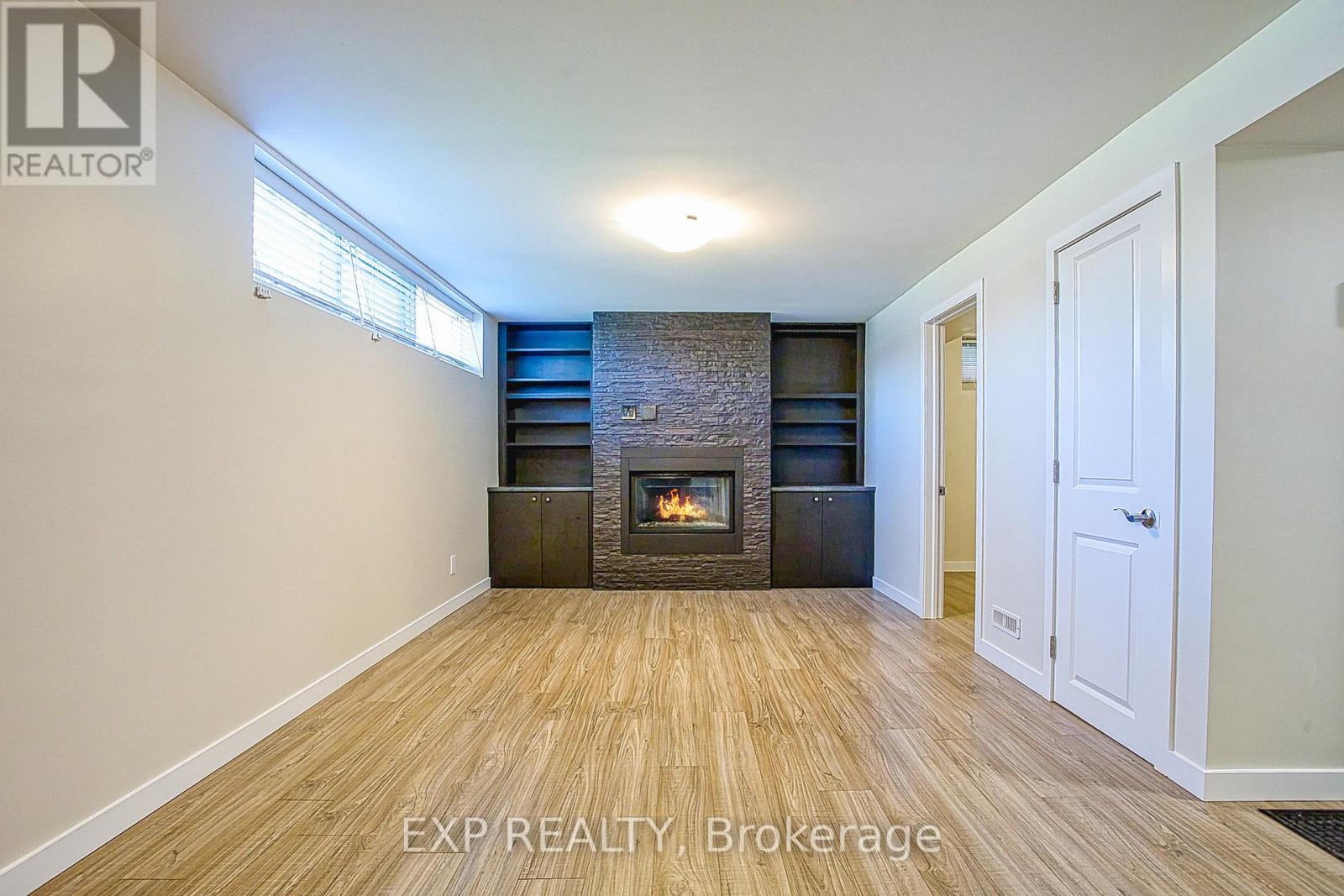 2387 CYPRUS AVENUE - 20