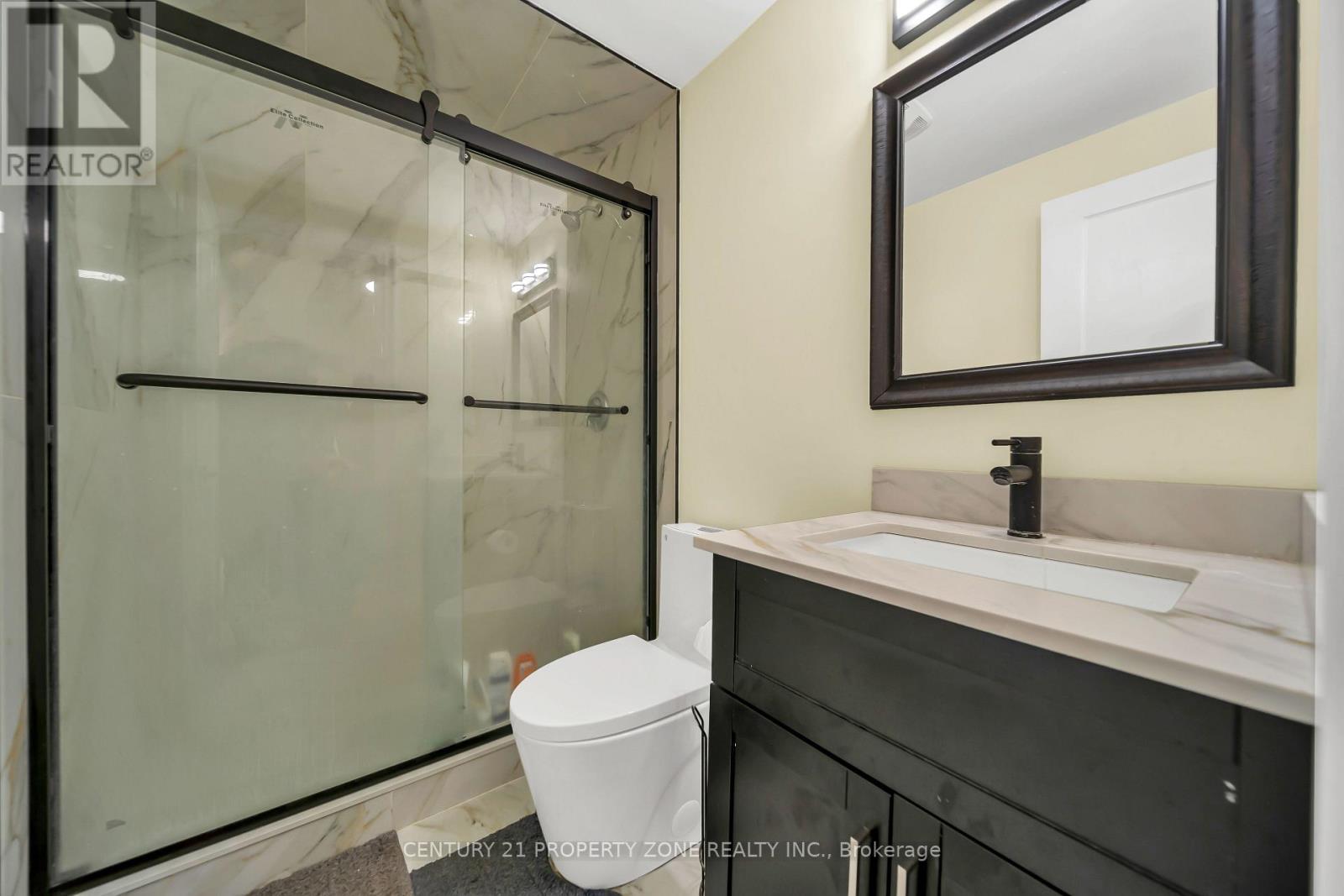 19 HORSESHOE COURT - 22