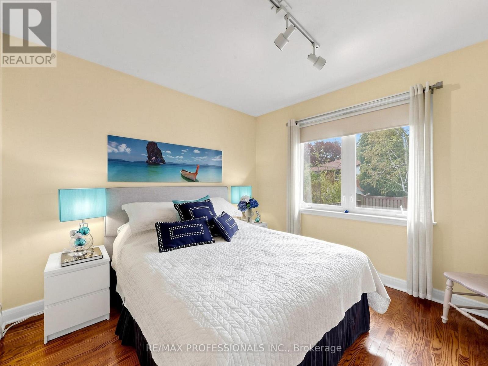 24 BREADNER DRIVE - 16