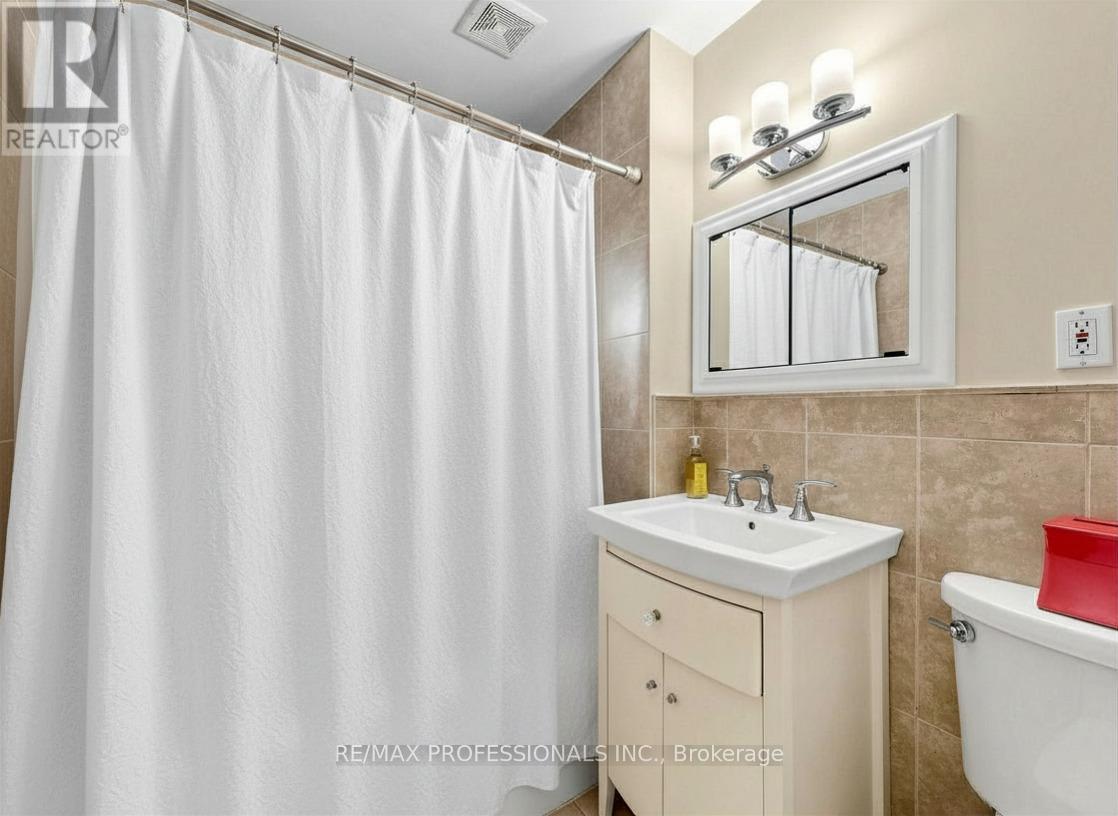 24 BREADNER DRIVE - 18