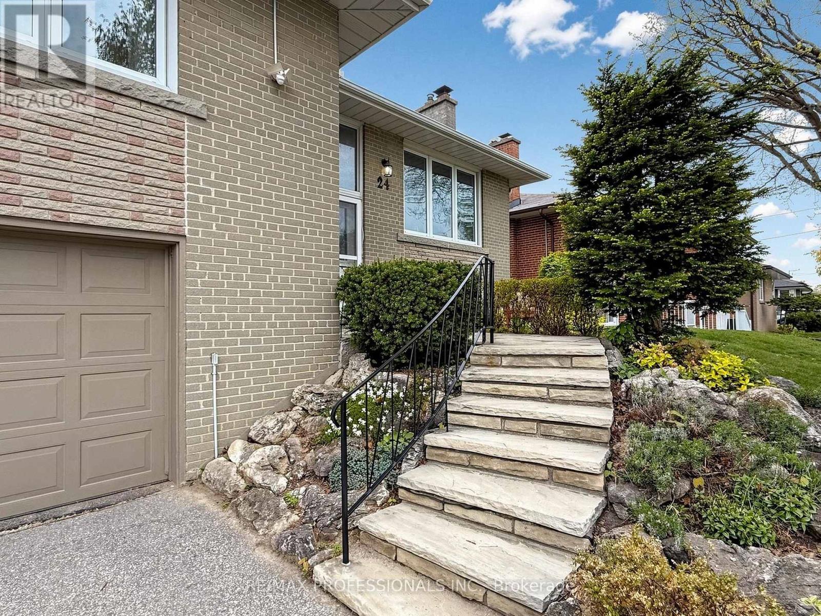 24 BREADNER DRIVE - 2