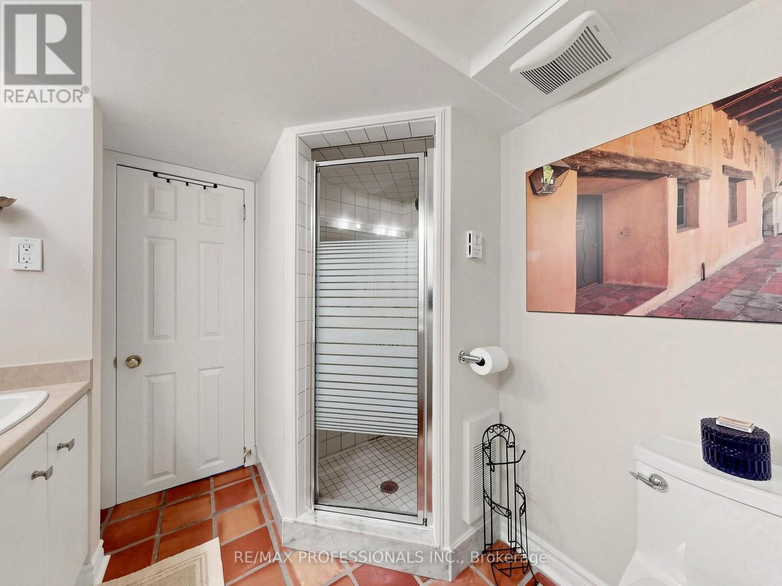 24 BREADNER DRIVE - 26