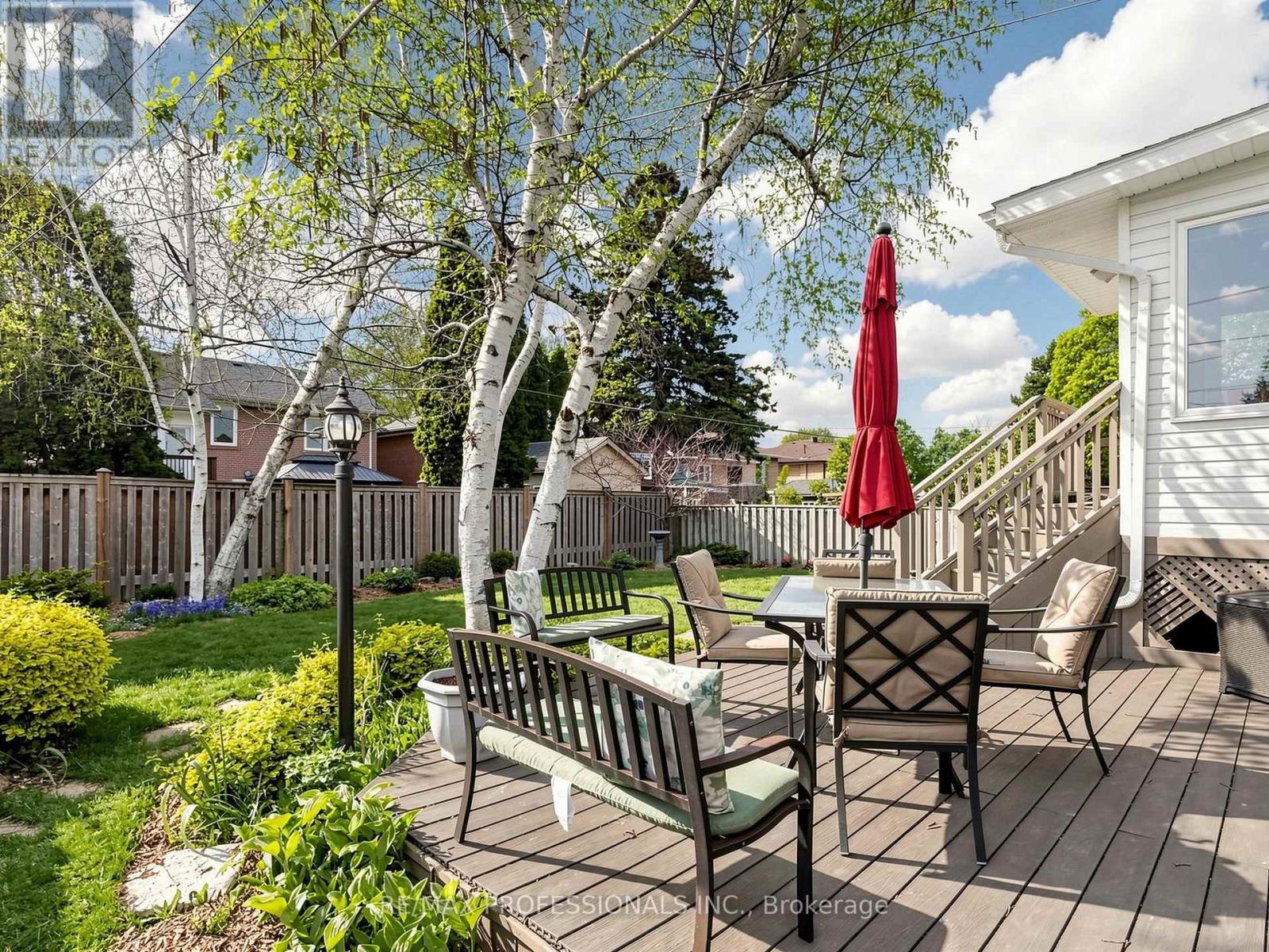 24 BREADNER DRIVE - 32