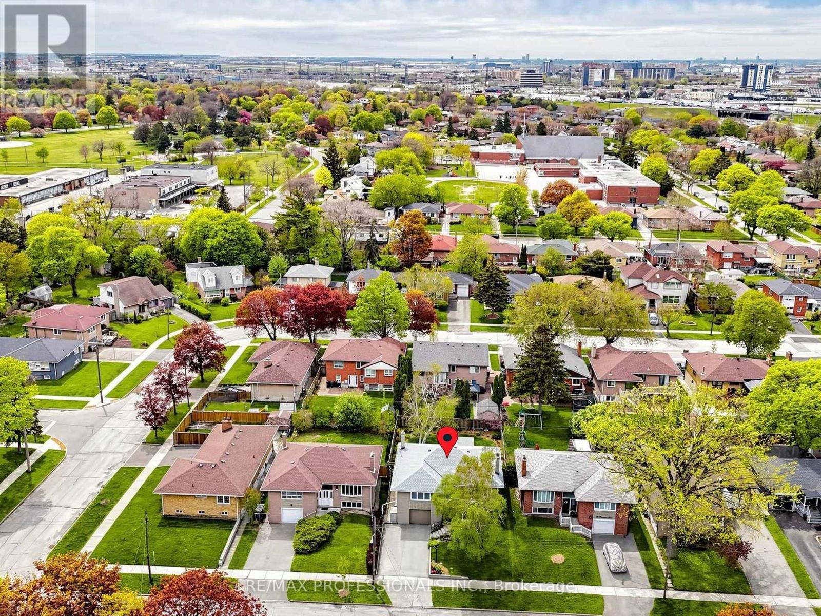 24 BREADNER DRIVE - 36