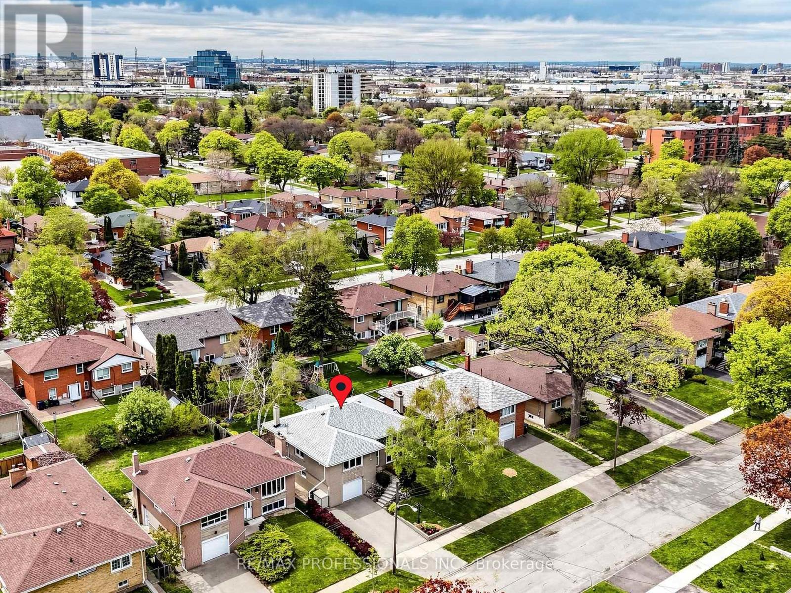 24 BREADNER DRIVE - 37