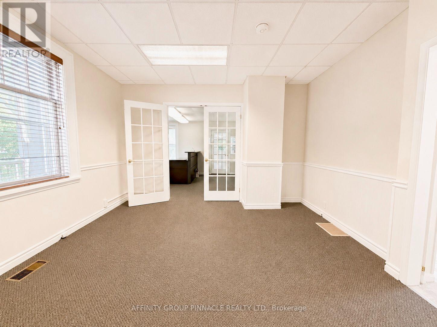 221 KENT STREET W - 16