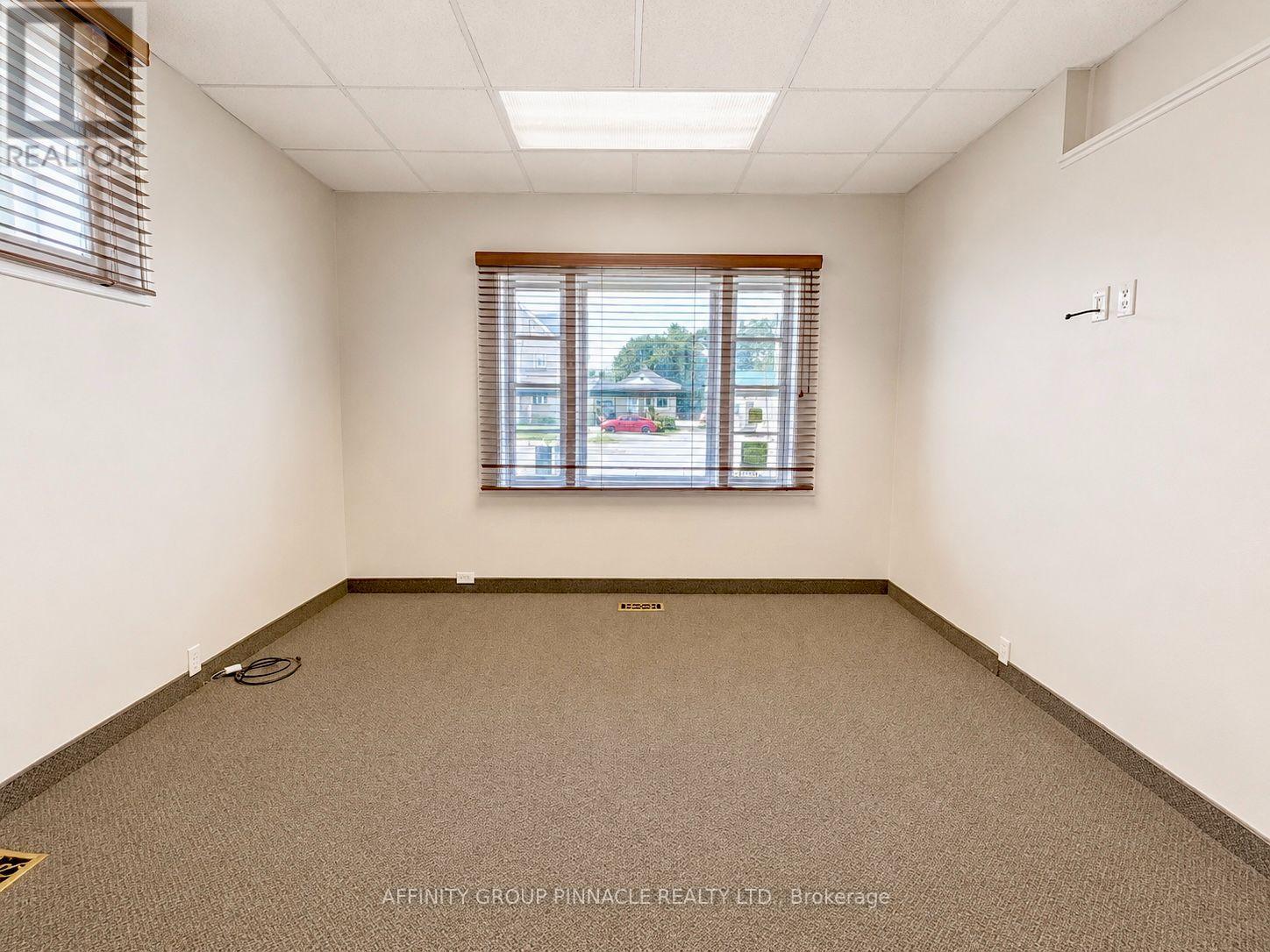 221 KENT STREET W - 19