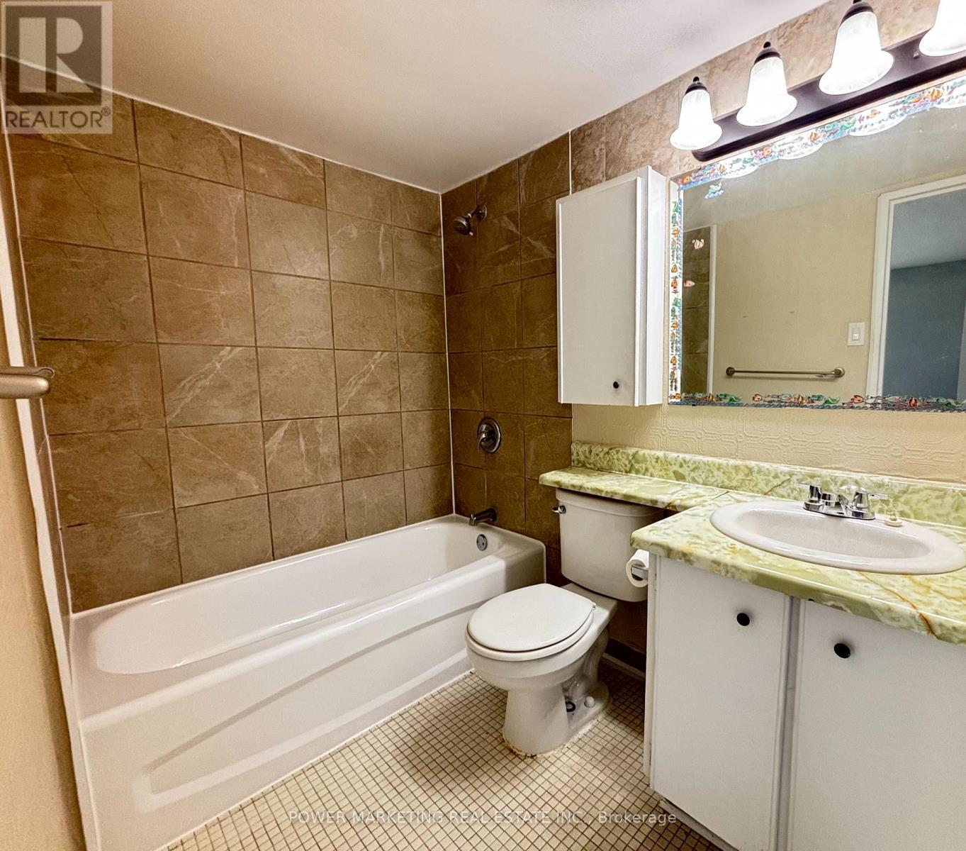 #1604 158B MCARTHUR AVENUE - 11