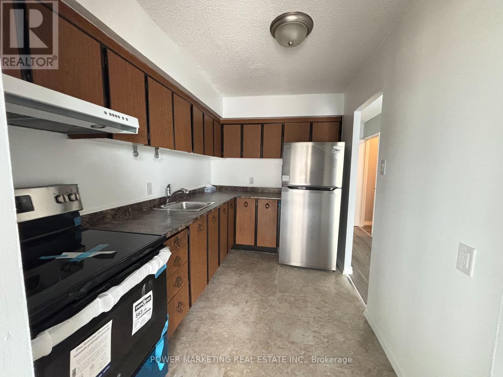 #1604 158B MCARTHUR AVENUE - 9