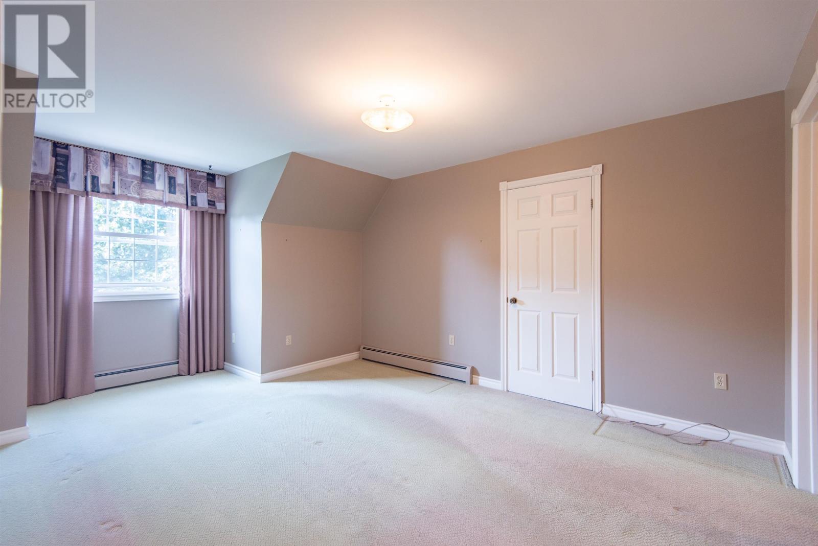 17 Blythe Crescent - 18