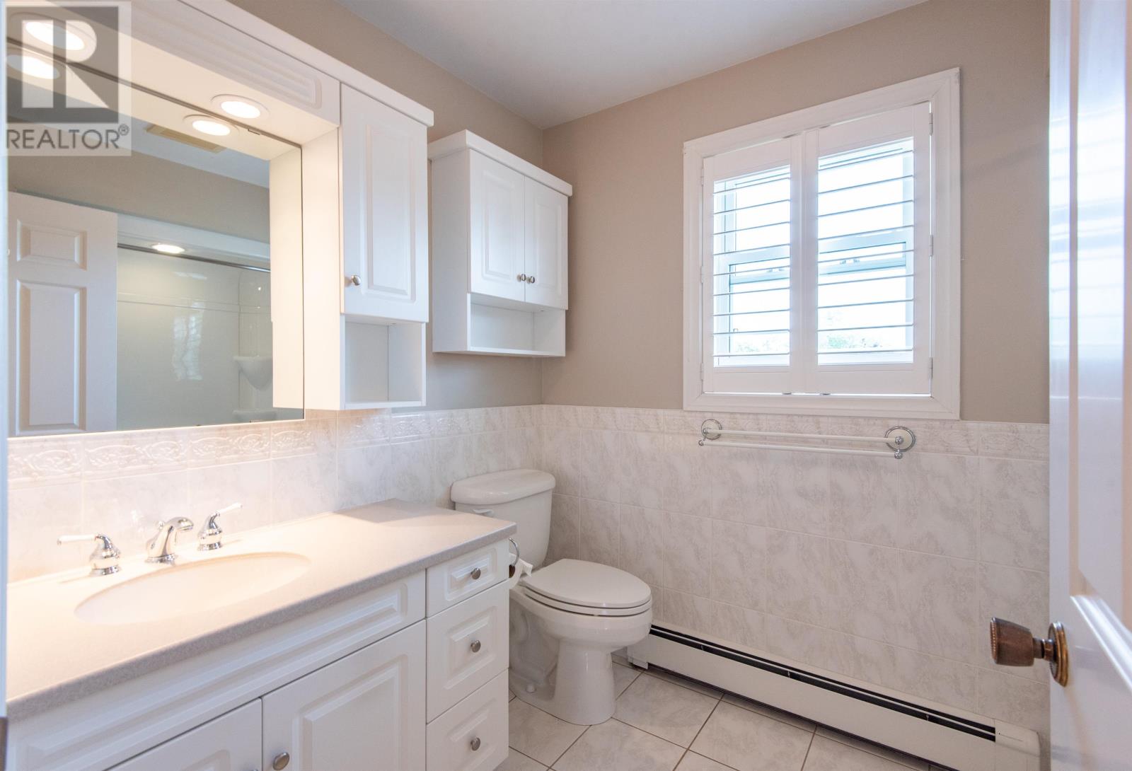 17 Blythe Crescent - 25