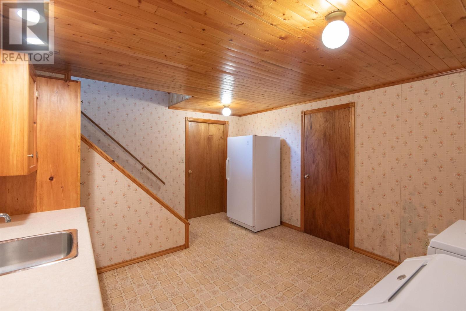17 Blythe Crescent - 31