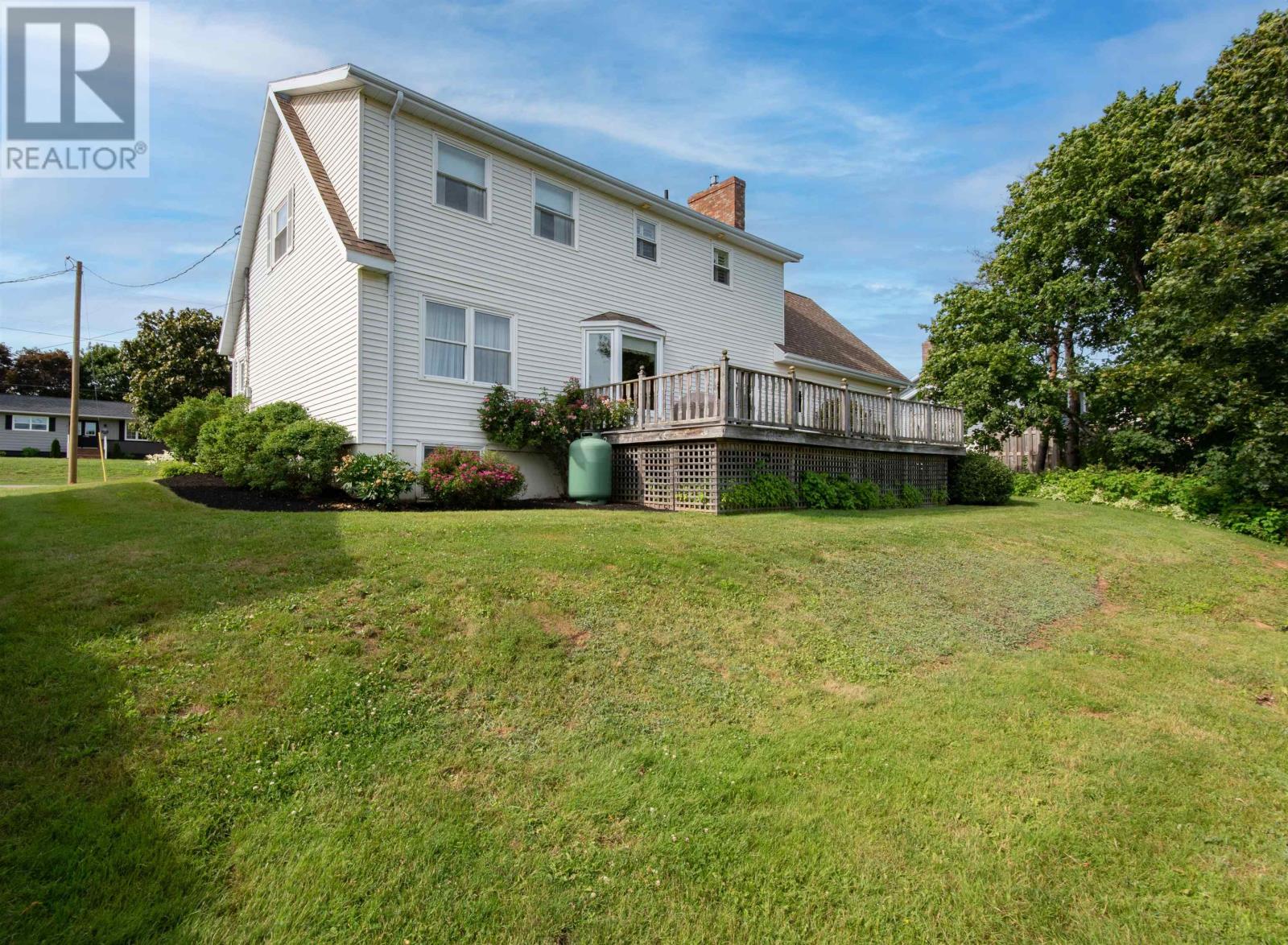 17 Blythe Crescent - 36