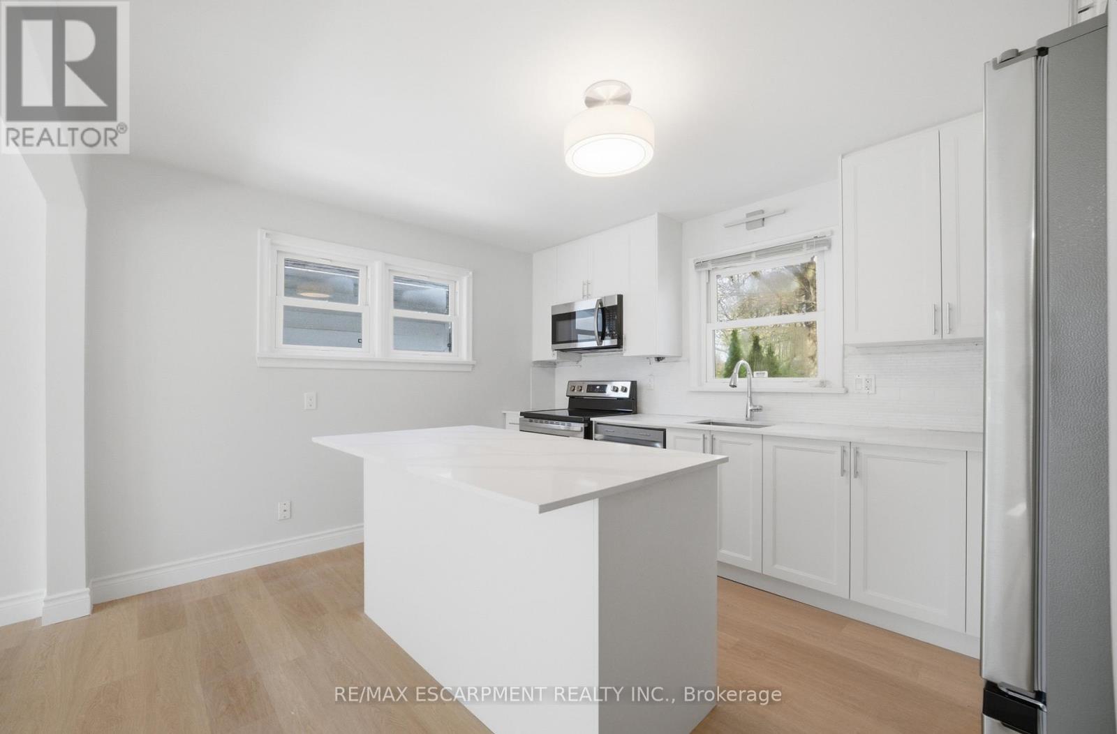 36 WOODELM DRIVE - 7