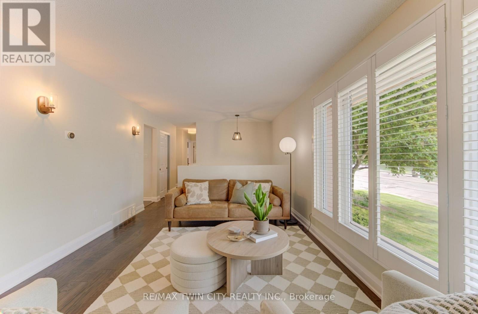 383 GRAND RIDGE DRIVE - 6