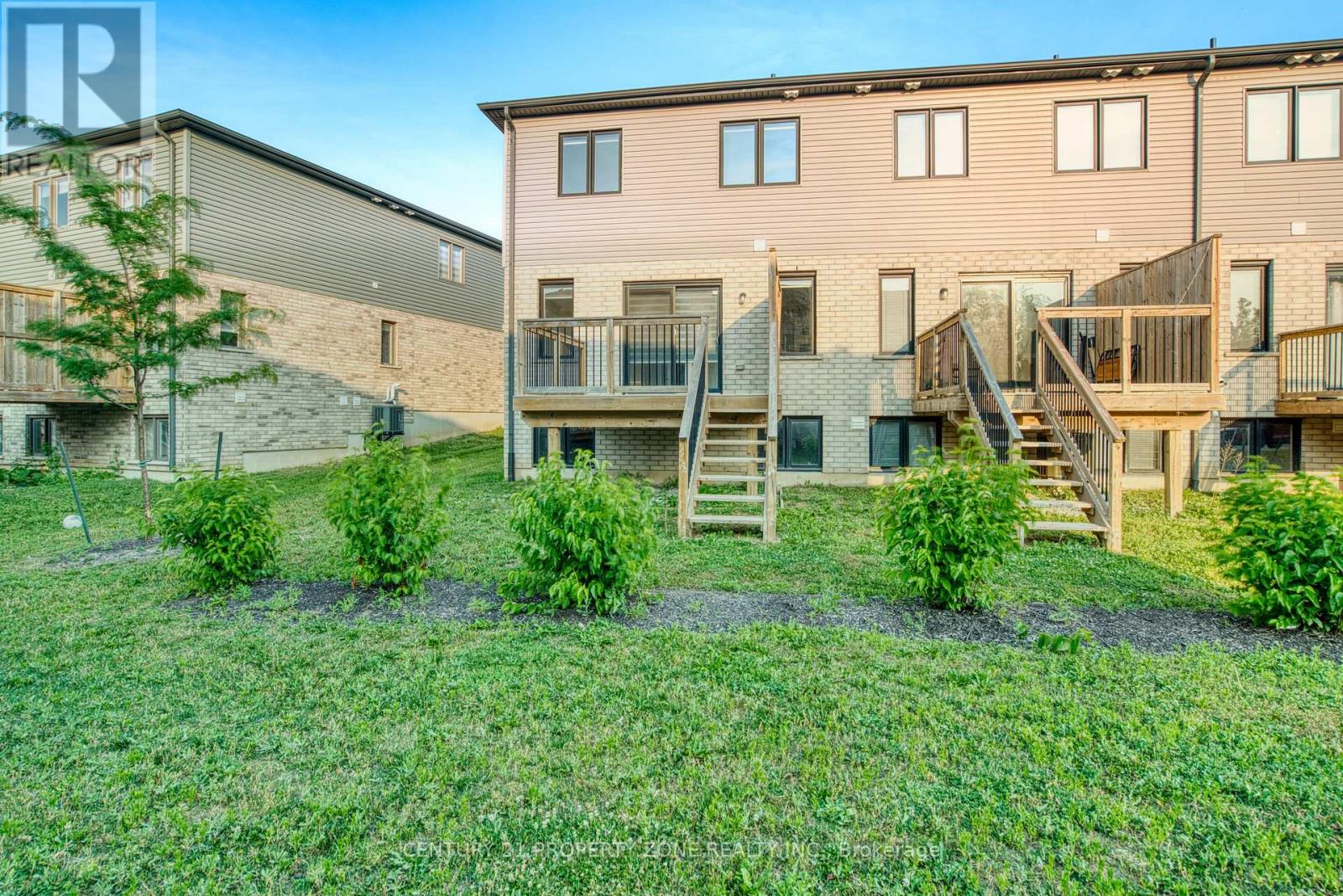 11 SHEDROW PLACE - 10