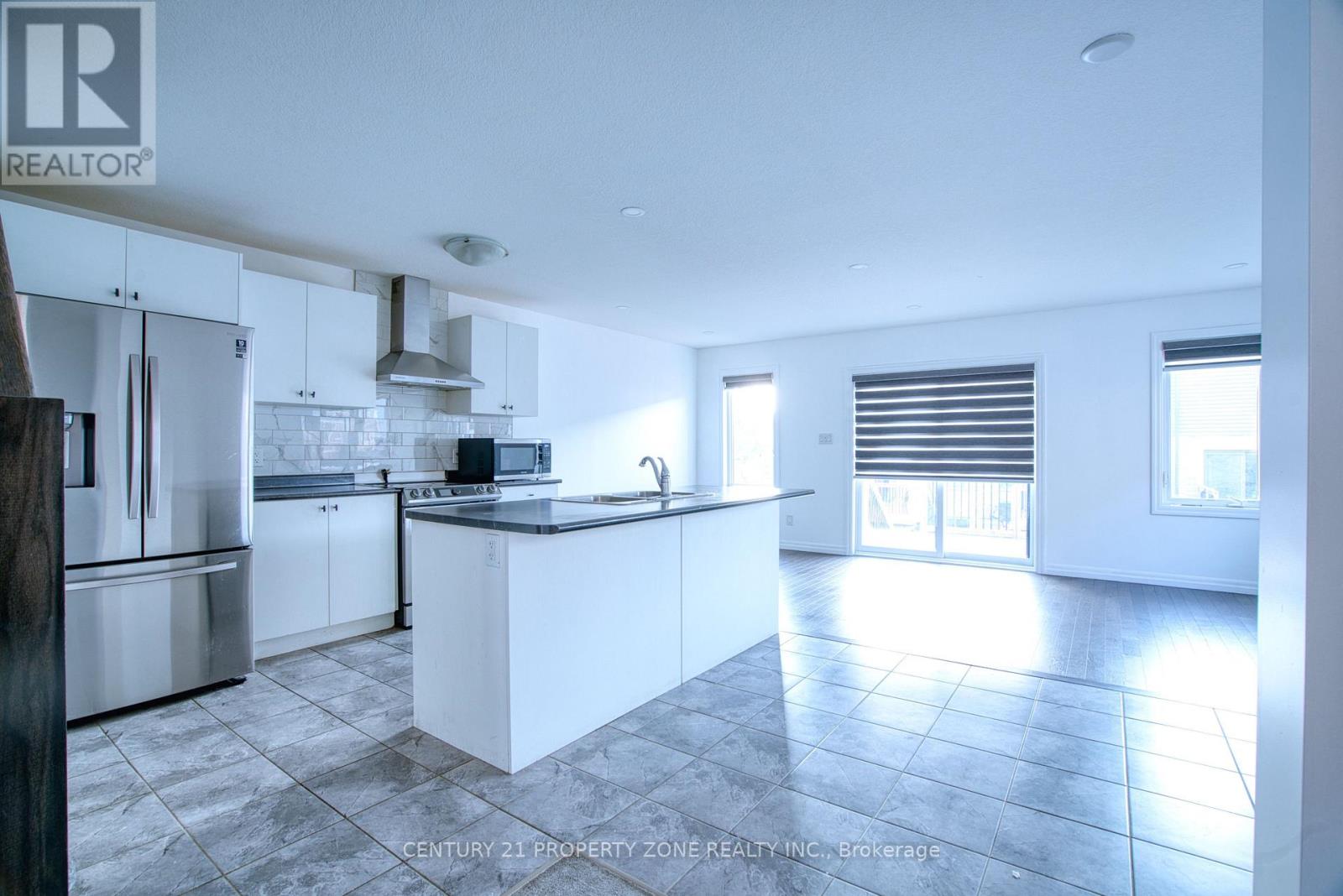 11 SHEDROW PLACE - 20