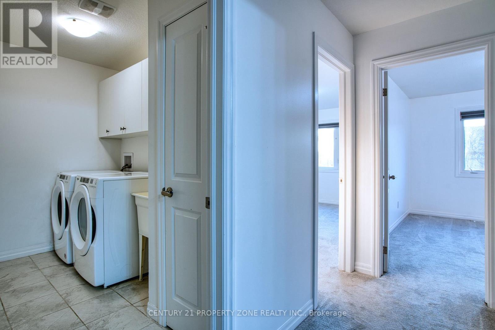 11 SHEDROW PLACE - 32
