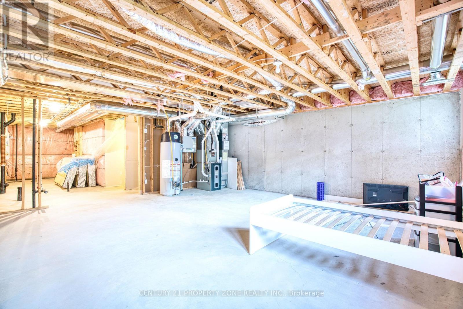 11 SHEDROW PLACE - 48