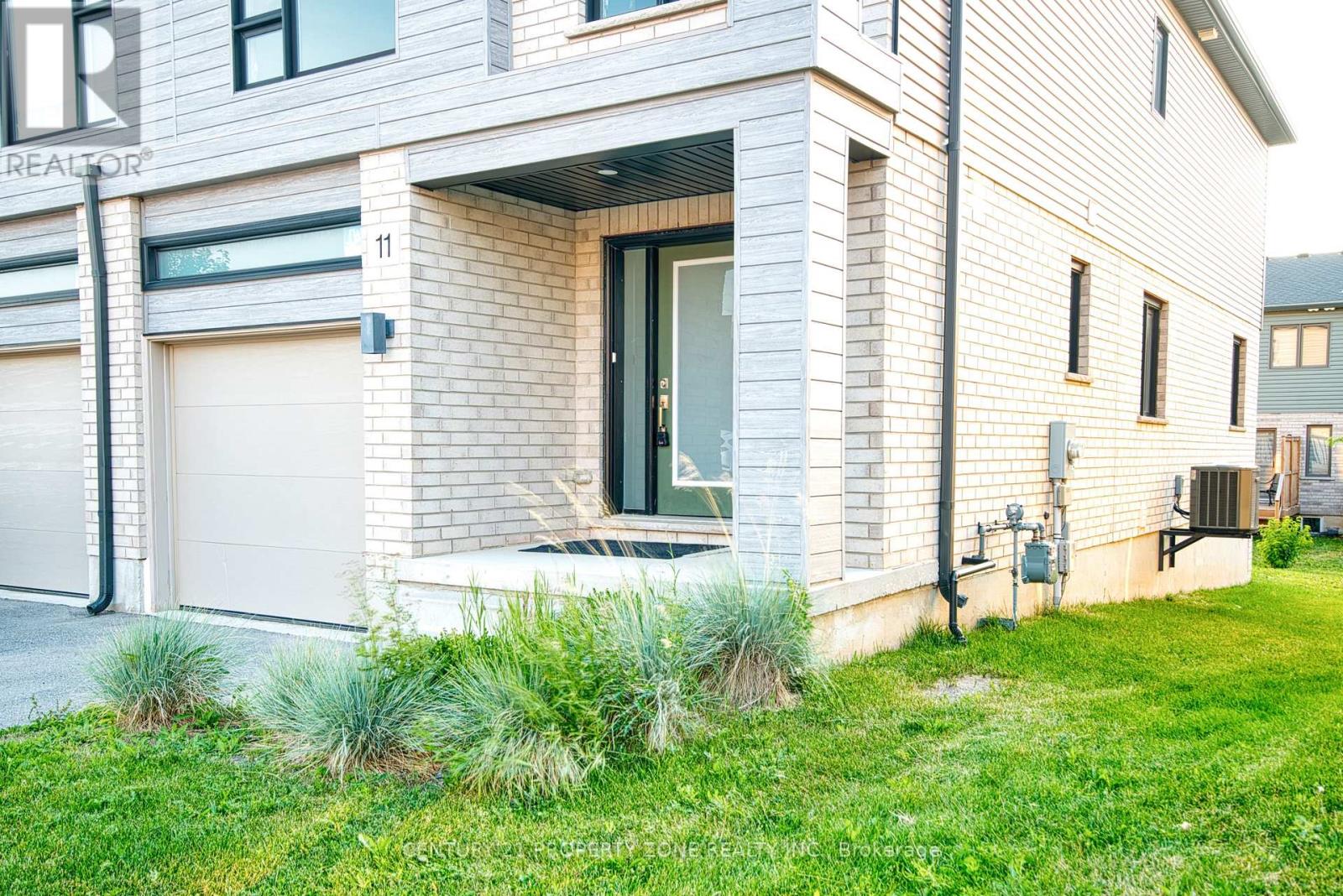 11 SHEDROW PLACE - 8