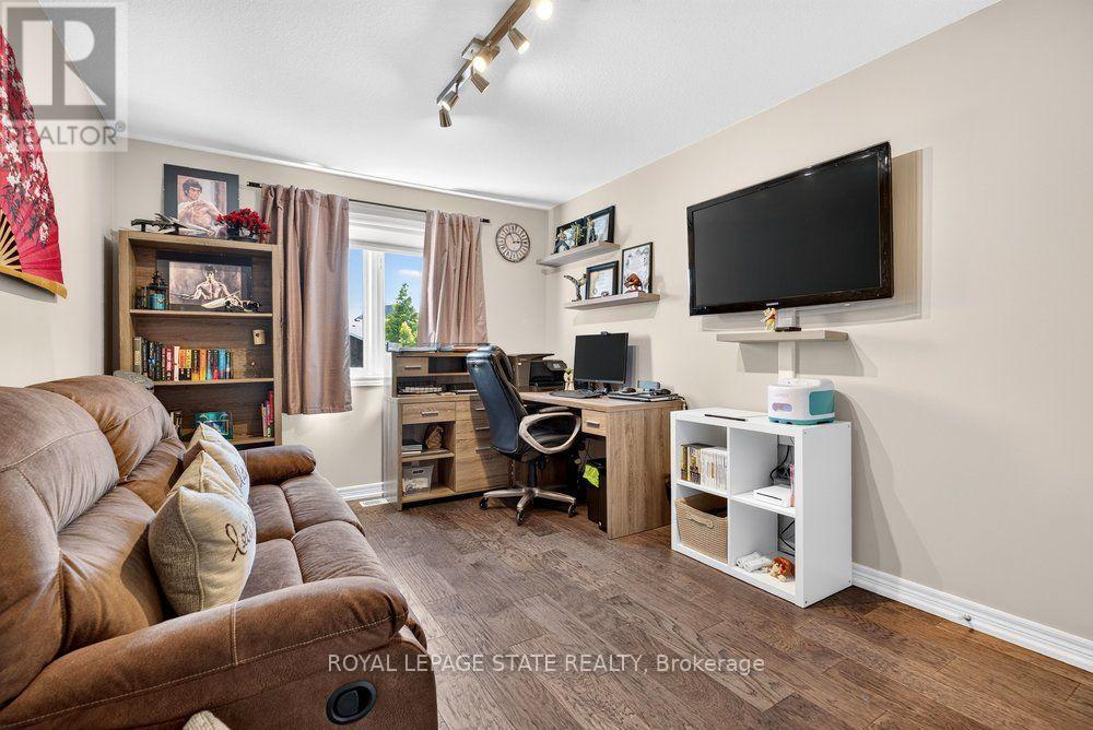 273 FESTIVAL WAY - Image 27