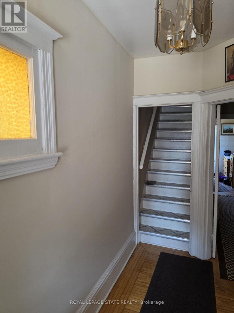 44 ARTHUR AVENUE N - 4