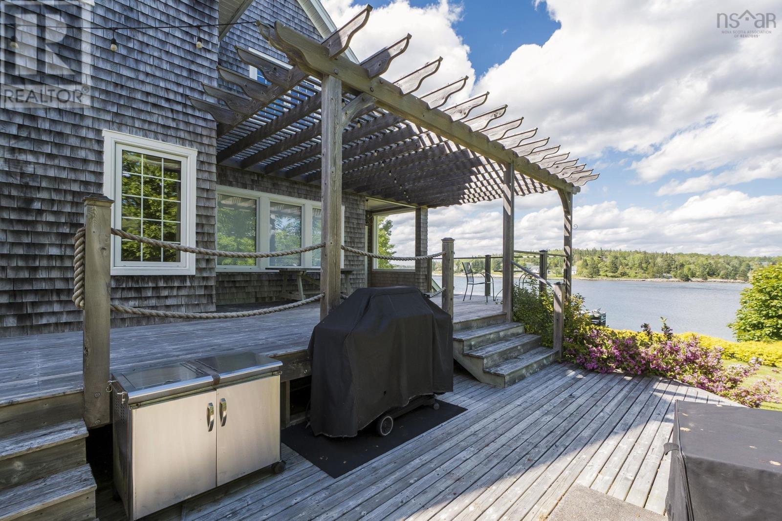 41 Bayberry Lane - 11