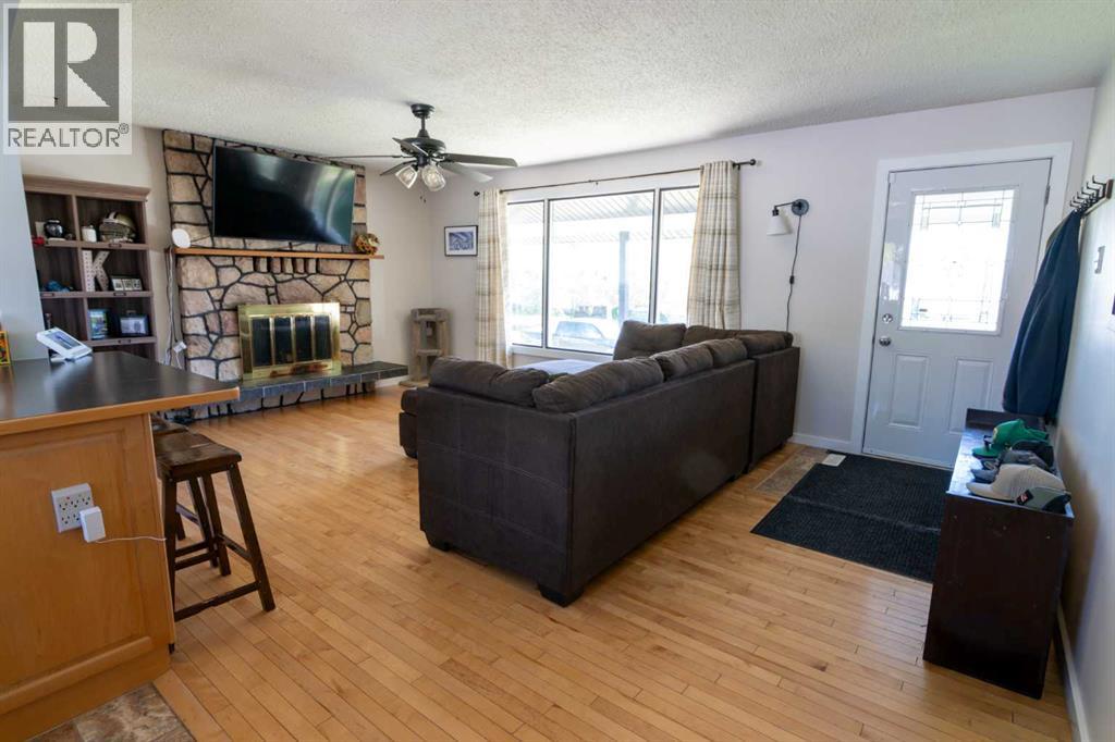 5320 12 Avenue - 7