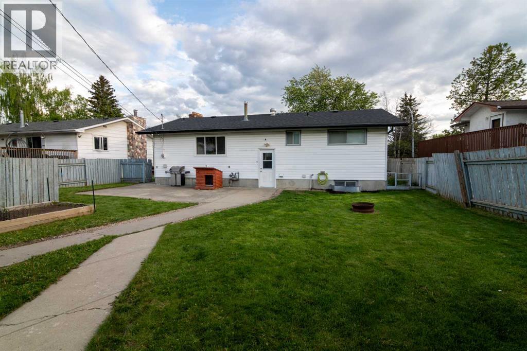 5320 12 Avenue - 6
