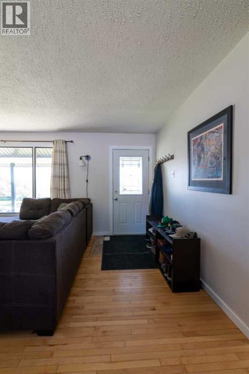 5320 12 Avenue - 8