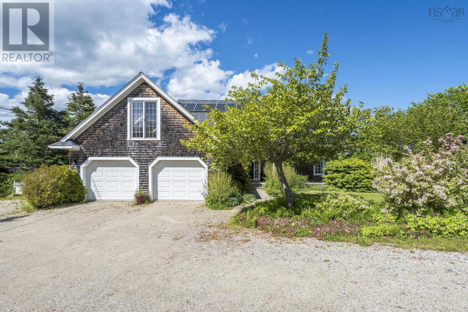41 Bayberry Lane - 2