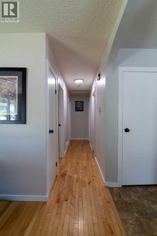 5320 12 Avenue - 13