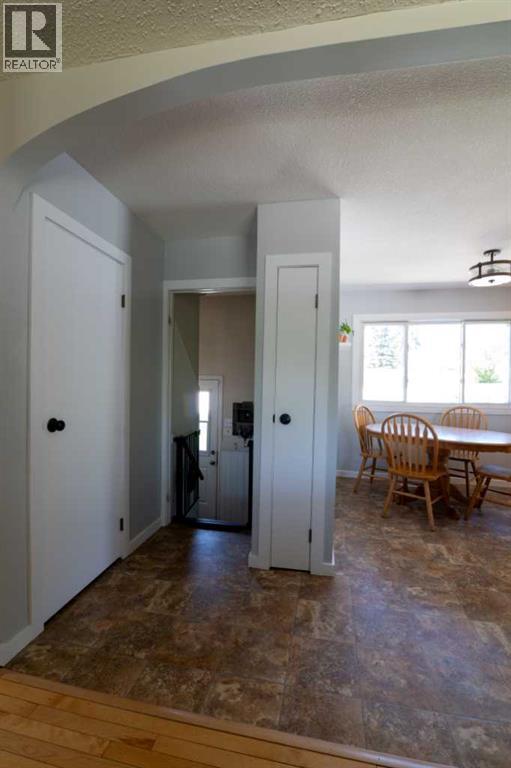 5320 12 Avenue - 21