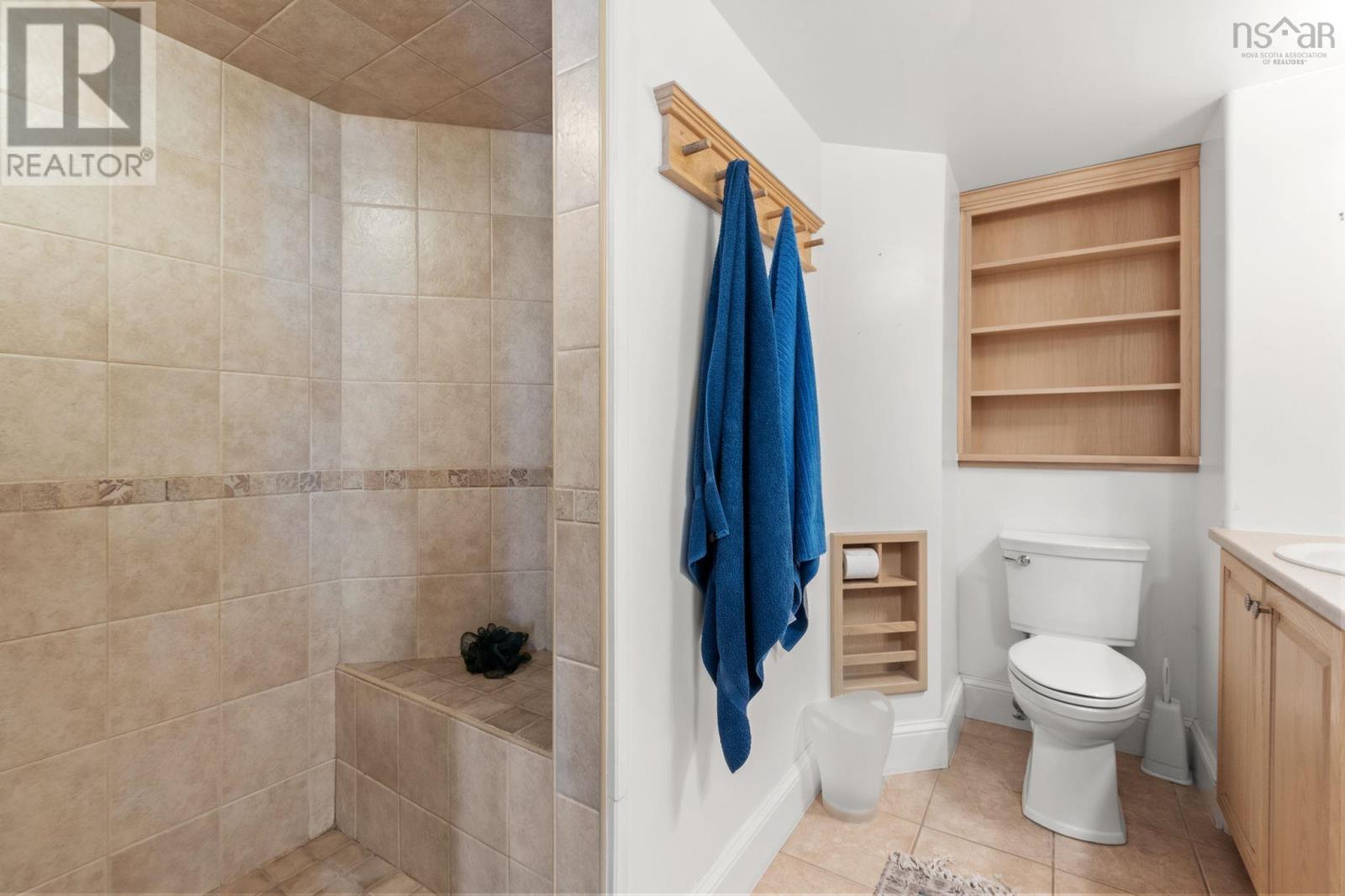 41 Bayberry Lane - 26