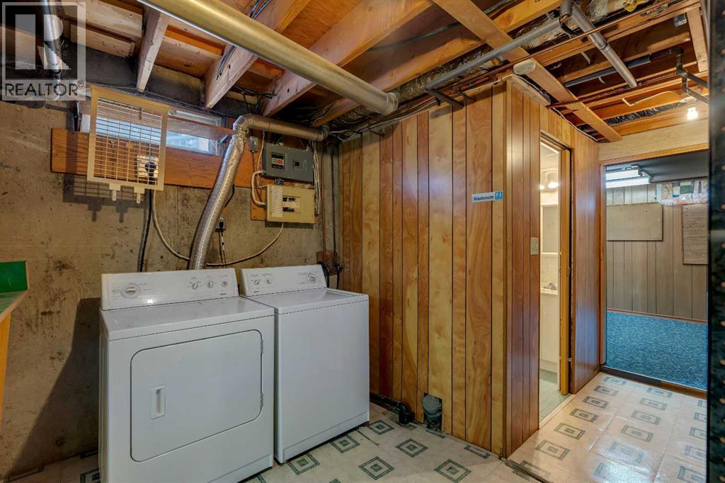 212 Westwood Drive SW - 24