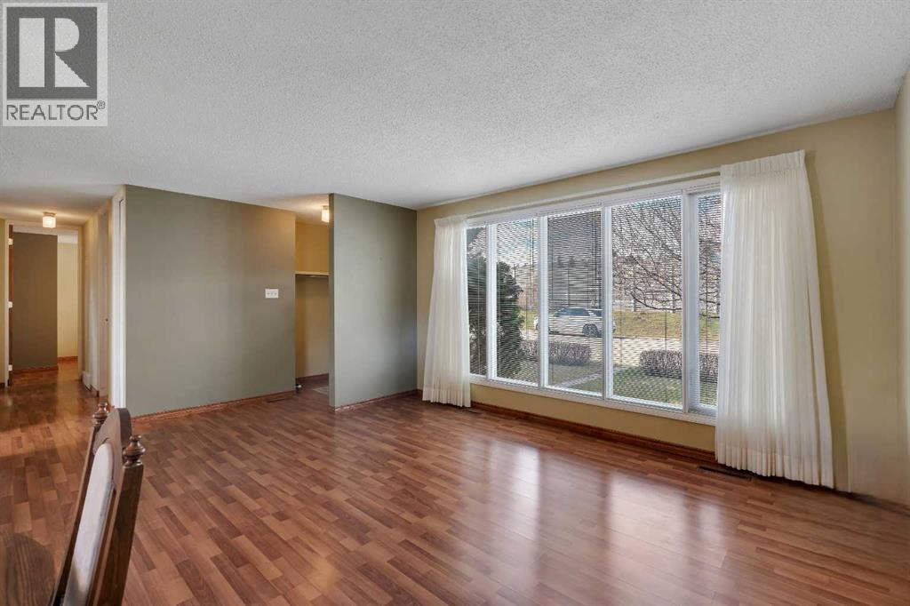212 Westwood Drive SW - 5