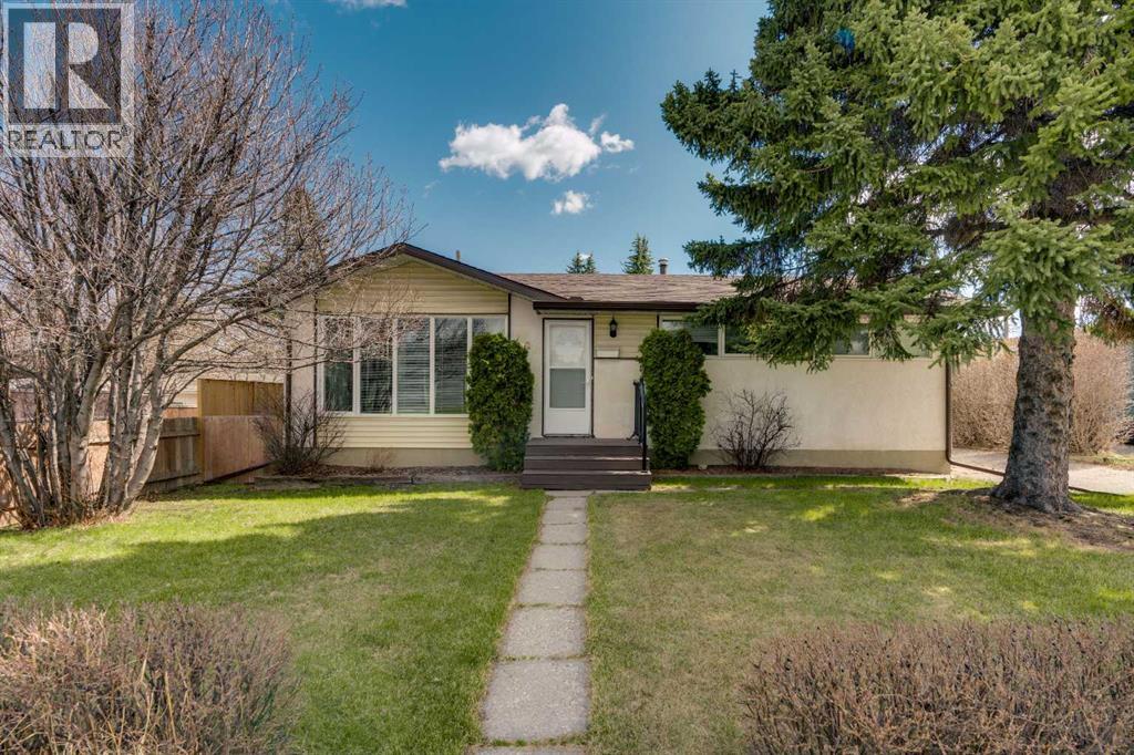 212 Westwood Drive SW - 1