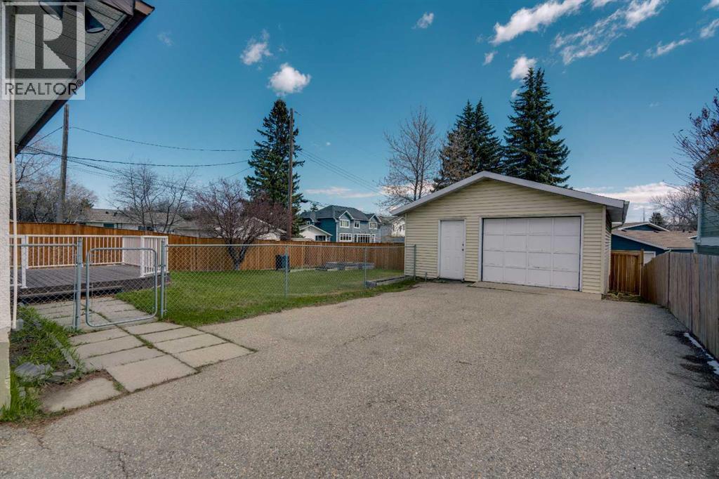 212 Westwood Drive SW - 28