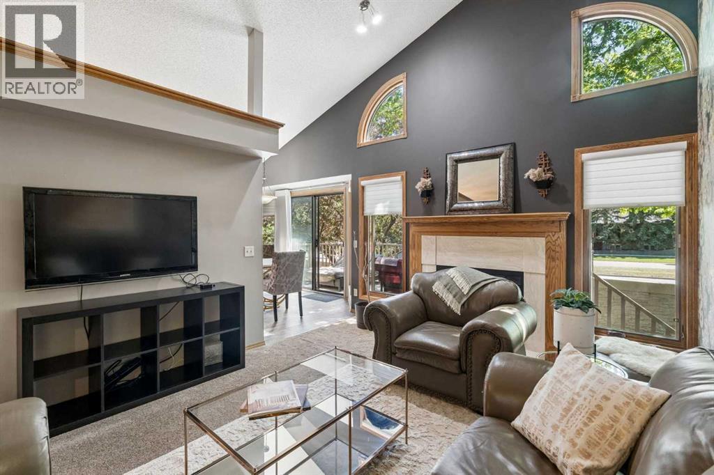 112 Oakbriar Close SW - 10