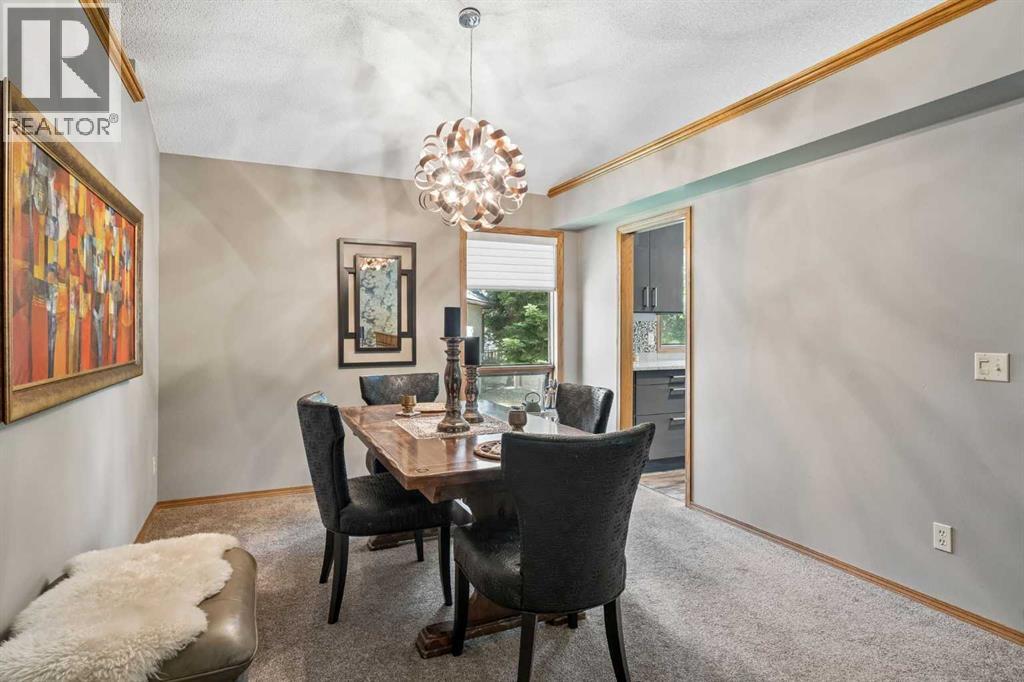 112 Oakbriar Close SW - 5