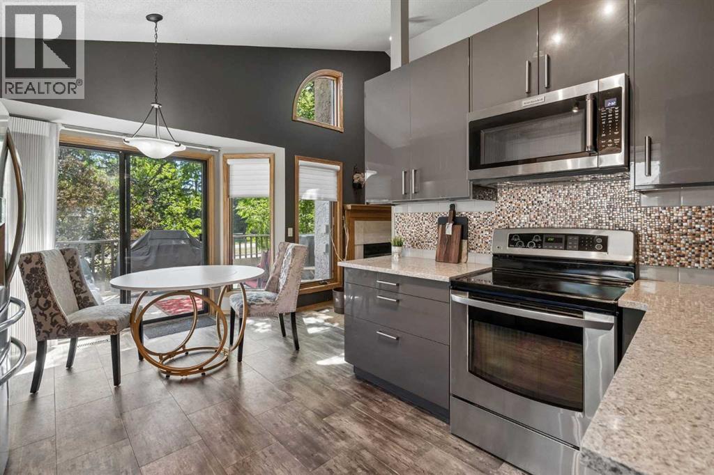 112 Oakbriar Close SW - 15