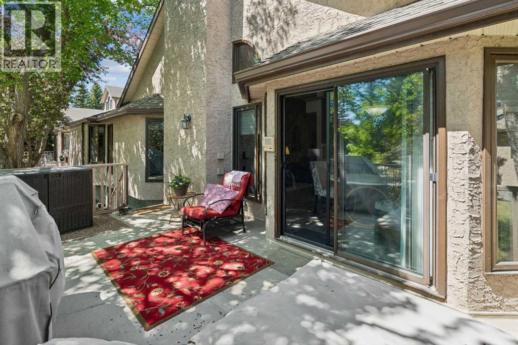 112 Oakbriar Close SW - 37