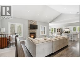 5pc Ensuite bath - 2516 Irish Line, Coldwater, ON L0K1E0 Photo 8