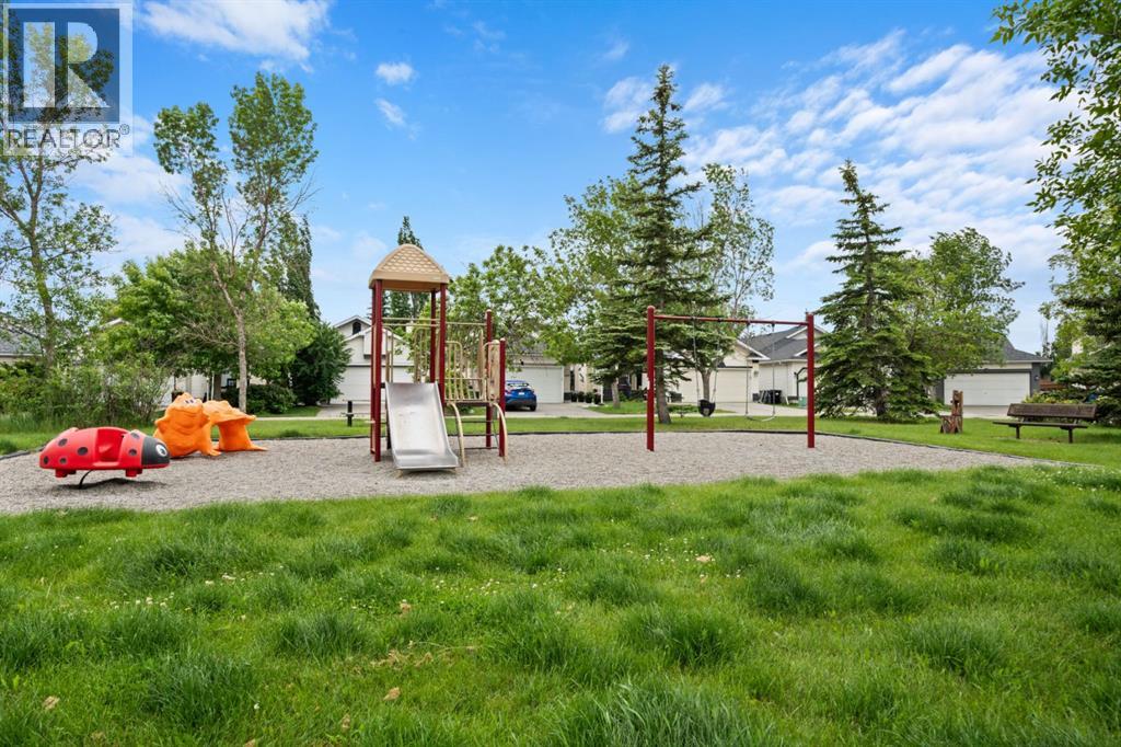126 Douglas Glen Close SE - 30