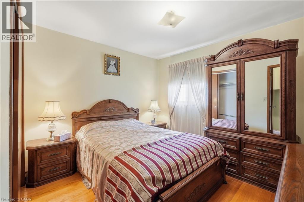 4587 THIRD Avenue - 18
