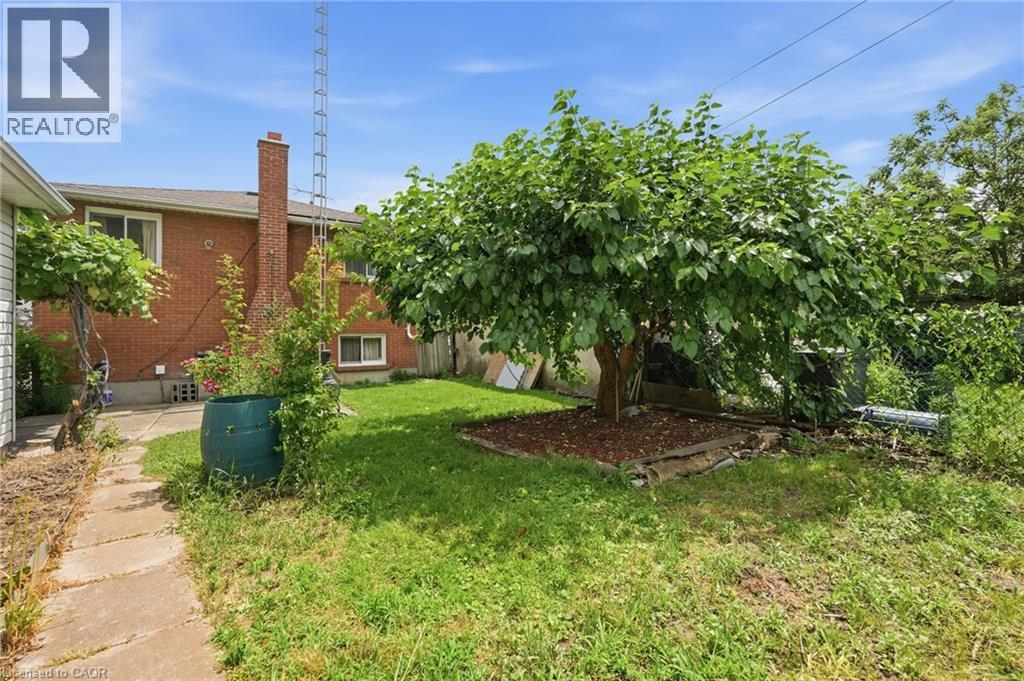 4587 THIRD Avenue - 47