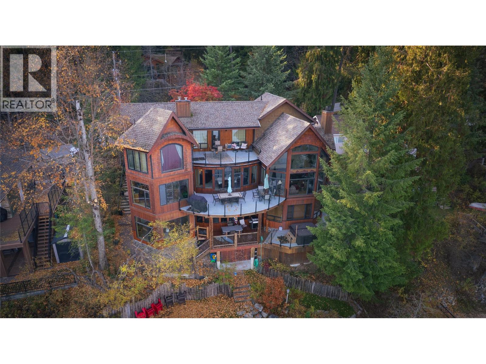 1722 WEST LAKE Drive - 4