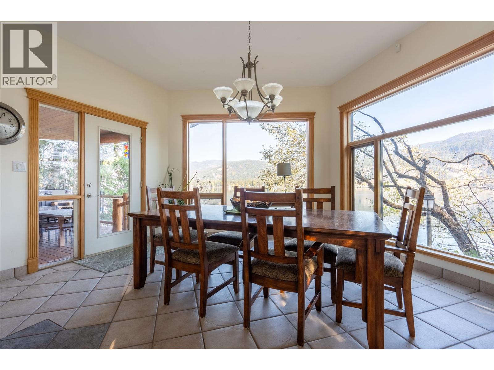 1722 WEST LAKE Drive - 57