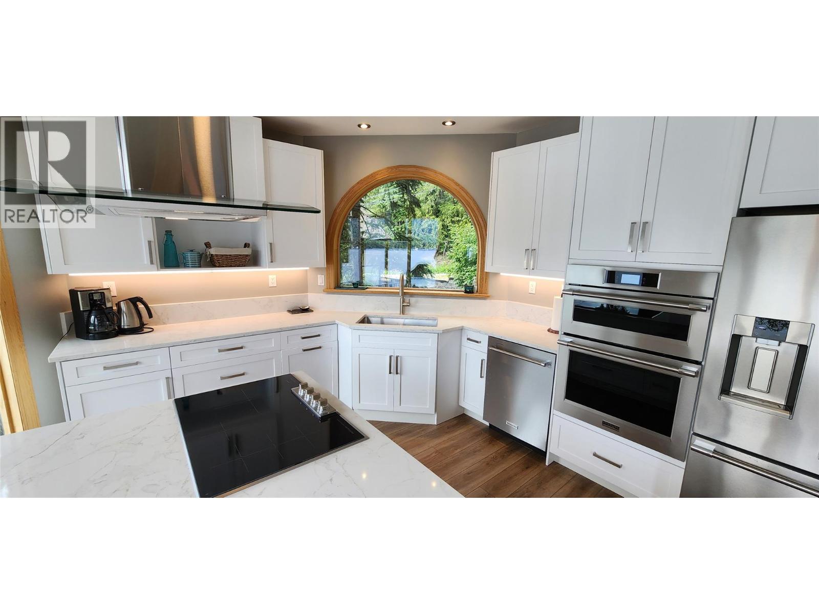 1722 WEST LAKE Drive - 8